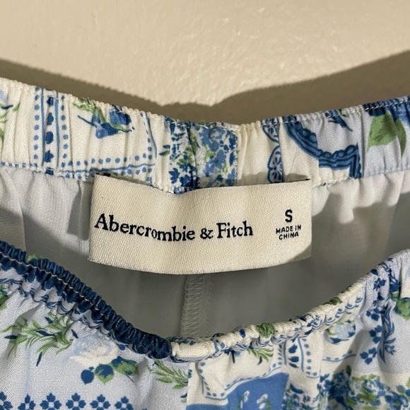 NWT Abercrombie and Fitch Faux Silk Pull On Shorts - Picture 6 of 7